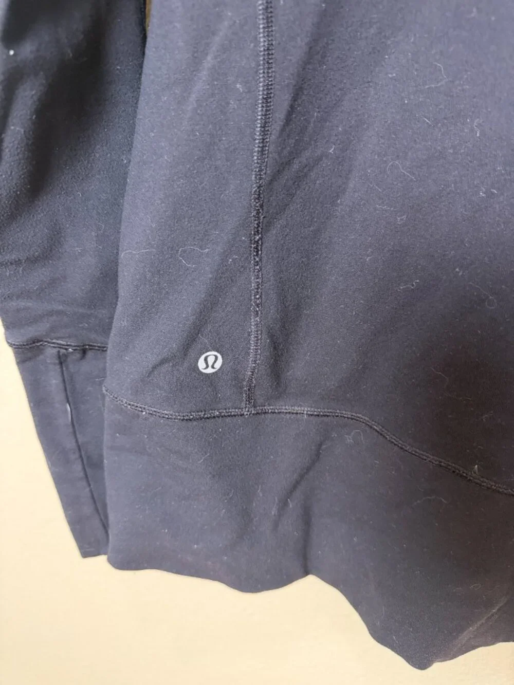 Lululemon In Stride black jacket with a high collar and full zip closure Size 10